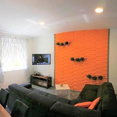 Downtown & Apartment Split